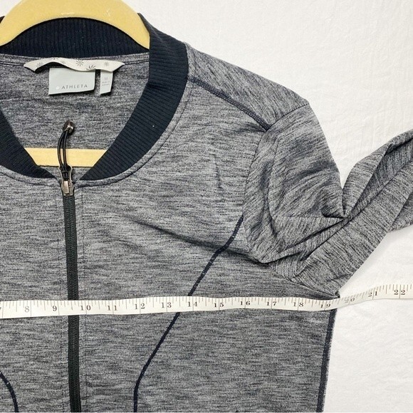 Athleta Grey Bombtastic Bomber Workout Athletic Athleisure Jacket Size Medium - Picture 9 of 10